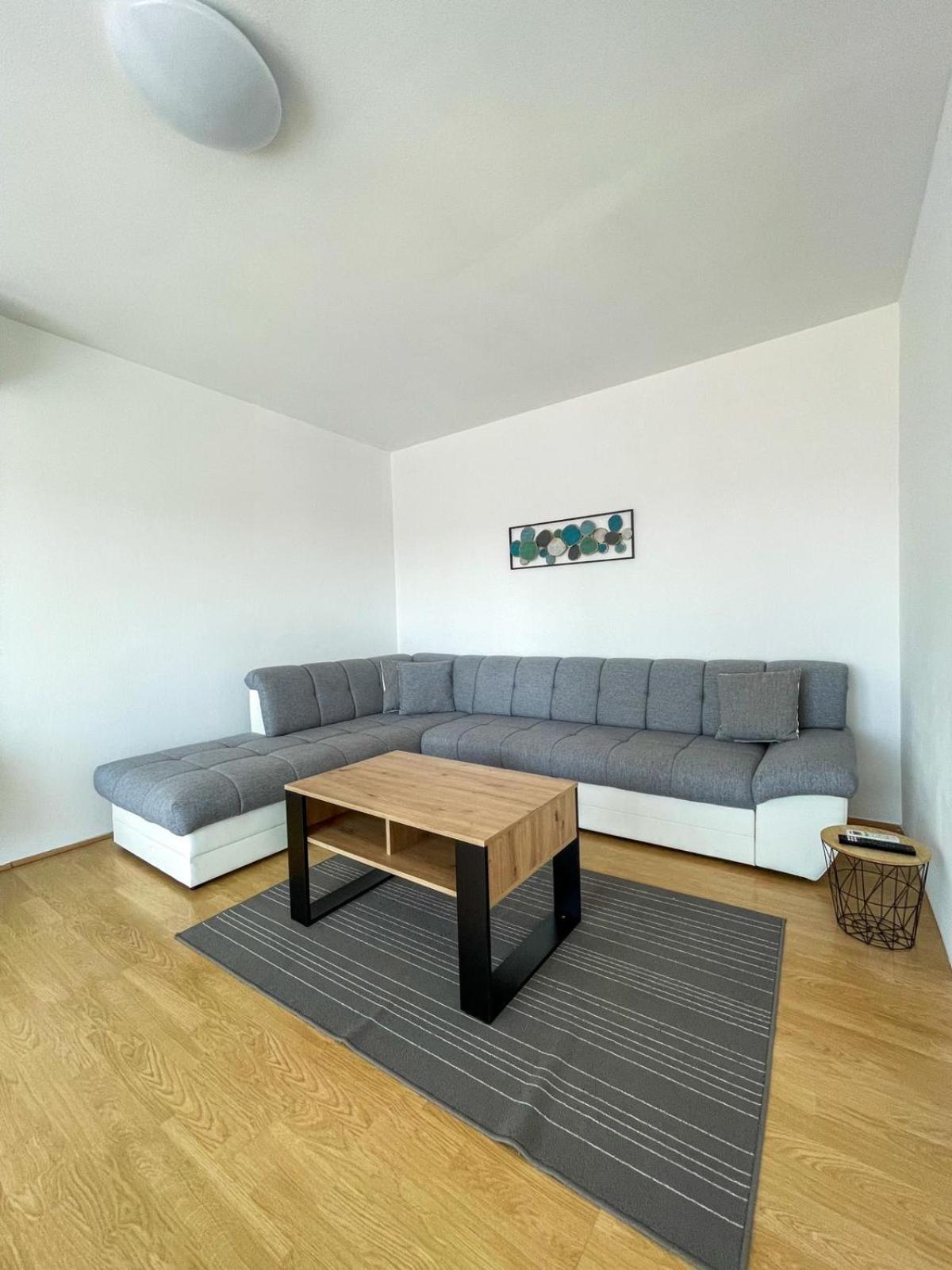 Ska Apartman